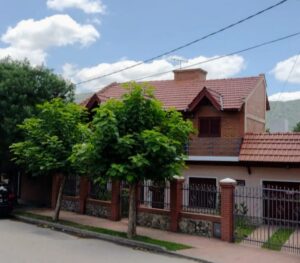 Lee más sobre el artículo SOLARES DE LA COLINA (CENTRO)