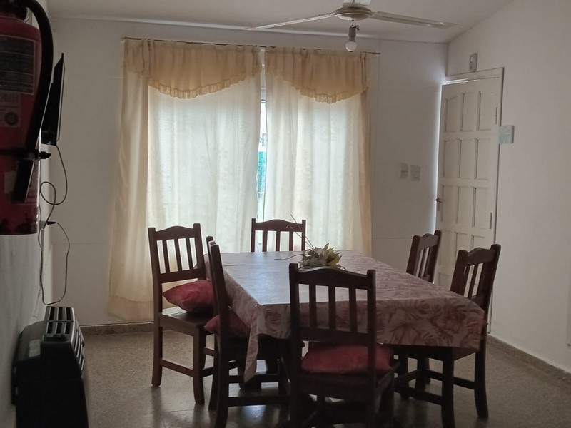 LAS 4 ESTRELLAS ROJAS 10